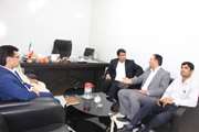 مدیر کل به همراه مسئول دفتر نمایندگی ولی فقیه و مسئول حراست اداره کل دامپزشکی استان هرمزگان با فرماندار شهرستان رودان دیدار نمودند.