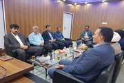 مدیر کل دامپزشکی استان هرمزگان طی سفر به غرب استان با فرماندار شهرستان بندرخمیر دیدار و گفتگو کرد . 