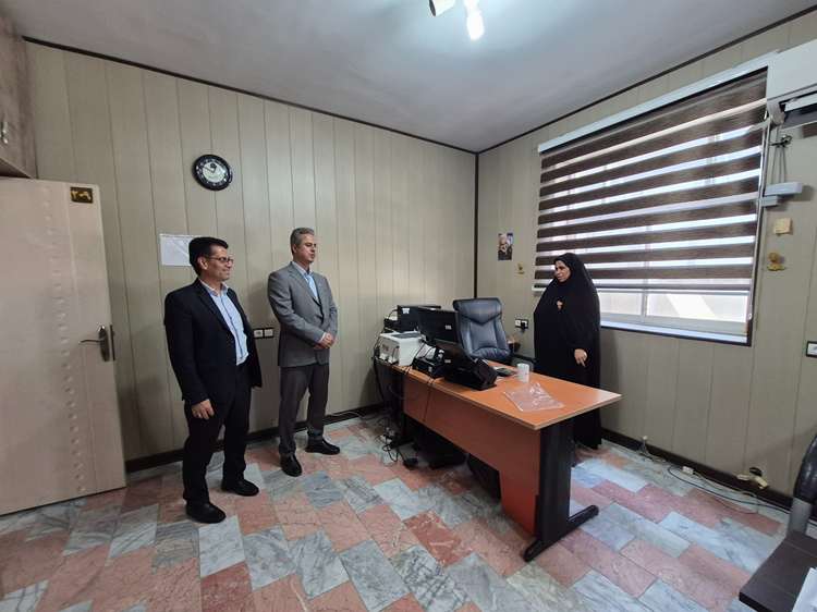 دیدار چهره‌به‌چهره مدیرکل و معاون توسعه و مدیریت منابع اداره کل دامپزشکی هرمزگان با کارکنان ستادی و شهرستان بندرعباس