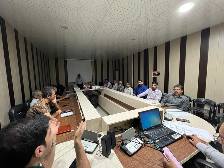 پدافند زیستی با محوریت آنفلوانزای فوق حاد پرندگان در شهرستان میناب 