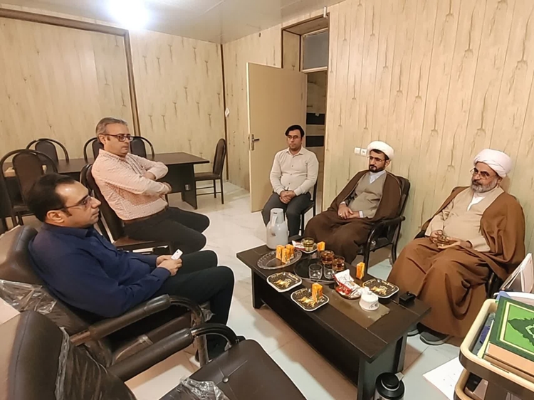 بازدید امام جمعه  پارسیان از اداره دامپزشکی این شهرستان 