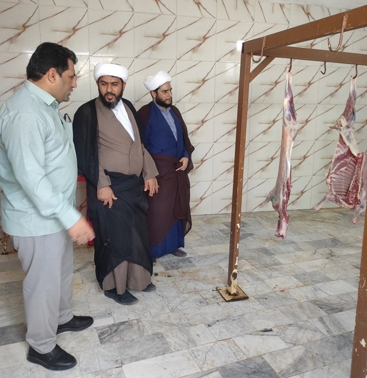 بازدید امام جمعه شهرستان جاسک از کشتارگاه دام این شهرستان 